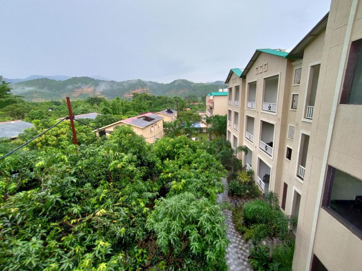 La Savanna By Dl Hotels & Resorts Rāmnagar Extérieur photo