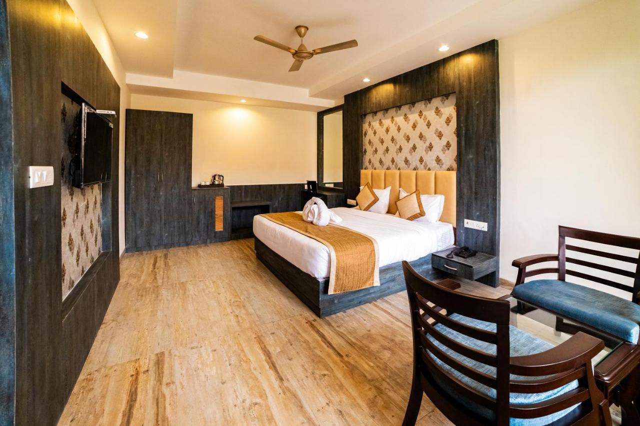 La Savanna By Dl Hotels & Resorts Rāmnagar Extérieur photo